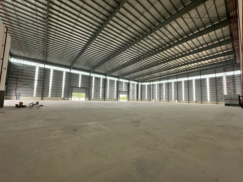 Warehouse for Rent in Klang (Selangor) - CW Kong - Interior - PropertyGuru.com.my