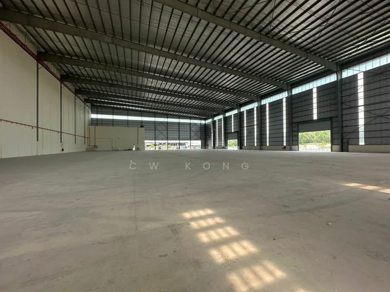 Warehouse for Rent in Klang (Selangor) - CW Kong - Interior - PropertyGuru.com.my