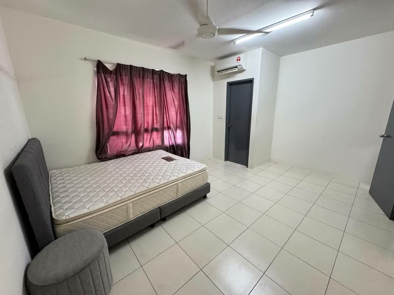 2-storey Terraced House for Rent in Dengkil (Selangor) - Ahmad Faiz - Bedroom - PropertyGuru.com.my