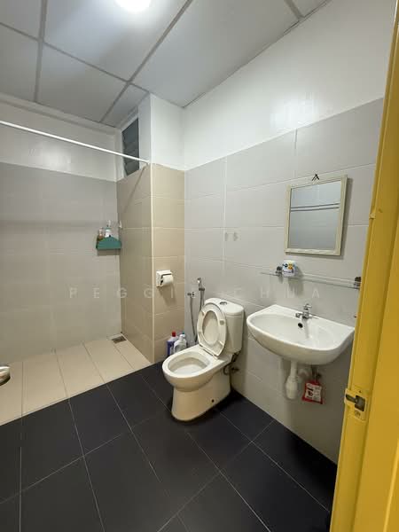 Service Residence for Sale at Akademik Suite - Peggie Chua - Bathroom - PropertyGuru.com.my