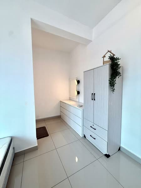 Service Residence for Sale at V-Residensi 5 - Bernice Poh - Bedroom - PropertyGuru.com.my