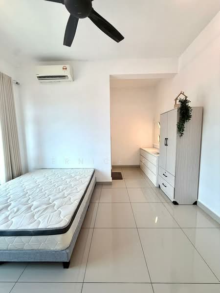 Service Residence for Sale at V-Residensi 5 - Bernice Poh - Bedroom - PropertyGuru.com.my