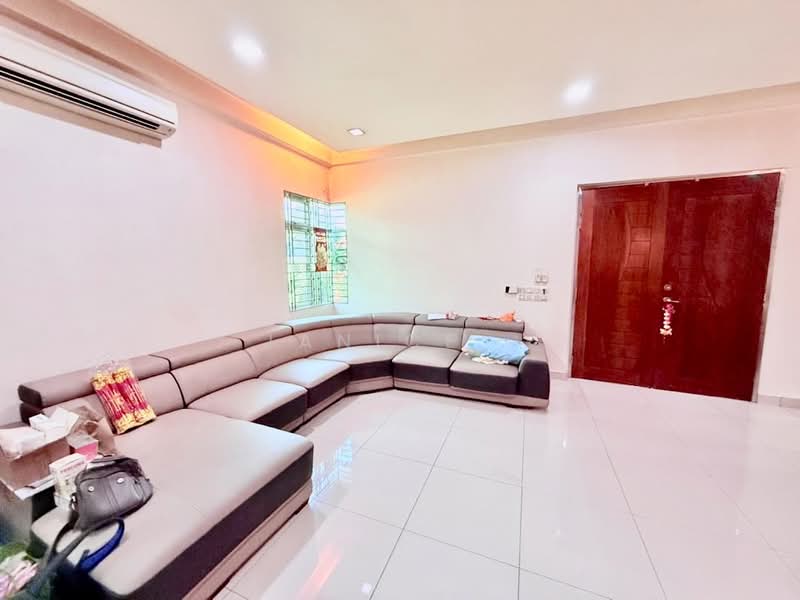 Nusa Duta Nusas Dutas untuk Untuk Dijual - RM 1,500,000, Mac 2026 - Living Room - PropertyGuru.com.my