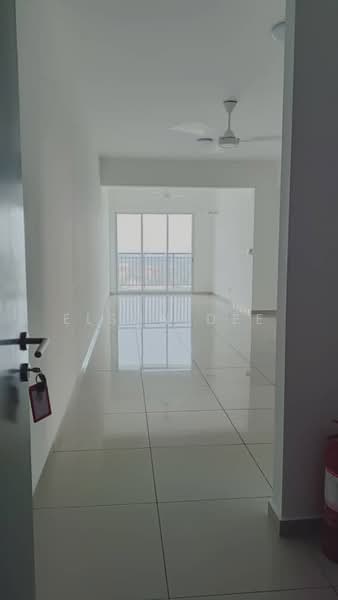 Servis Apartment untuk Dijual di Metropol - Elson Dee - Living Room - PropertyGuru.com.my