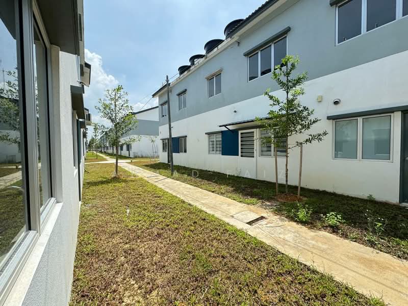 KITA Mekar (Townhouse) untuk Untuk Disewa - RM 1,300 /bulan, Mac 2026 - Exterior - PropertyGuru.com.my