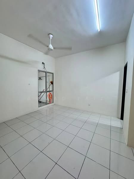 KITA Mekar (Townhouse) untuk Untuk Disewa - RM 1,300 /bulan, Mac 2026 - Interior - PropertyGuru.com.my