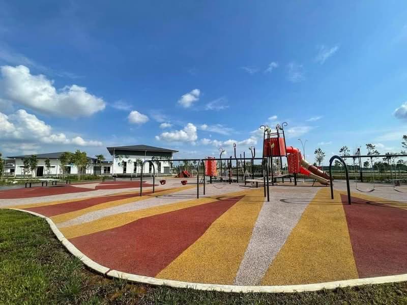 KITA Mekar (Townhouse) untuk Untuk Disewa - RM 1,300 /bulan, Mac 2026 - Exterior - PropertyGuru.com.my