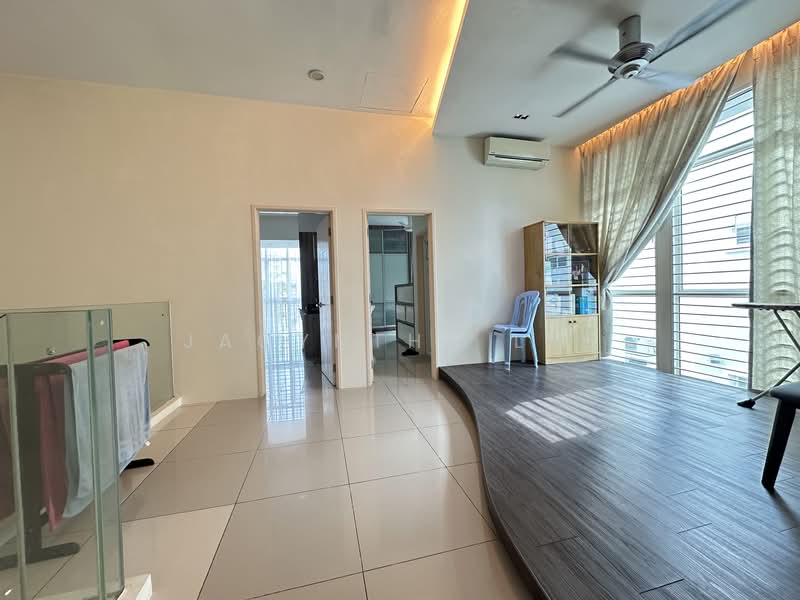 Semi-Detached House for Sale in Bayan Lepas (Penang) - Jacyntha Lee - Living Room - PropertyGuru.com.my