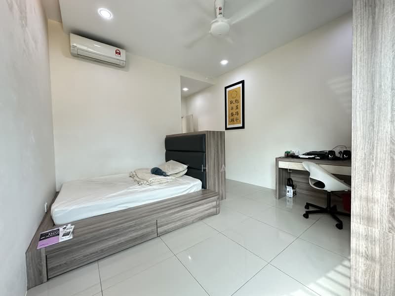 Semi-Detached House for Sale in Bayan Lepas (Penang) - Jacyntha Lee - Bedroom - PropertyGuru.com.my