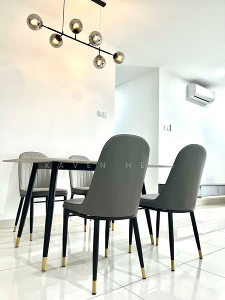 Condominium for Rent at Paraiso Residence @ The Earth - Kaven Heng - Dining Room - PropertyGuru.com.my