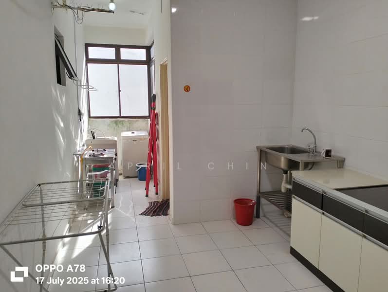 Service Residence for Sale at Sky Gardens Residences - April Chin - Kitchen - PropertyGuru.com.my