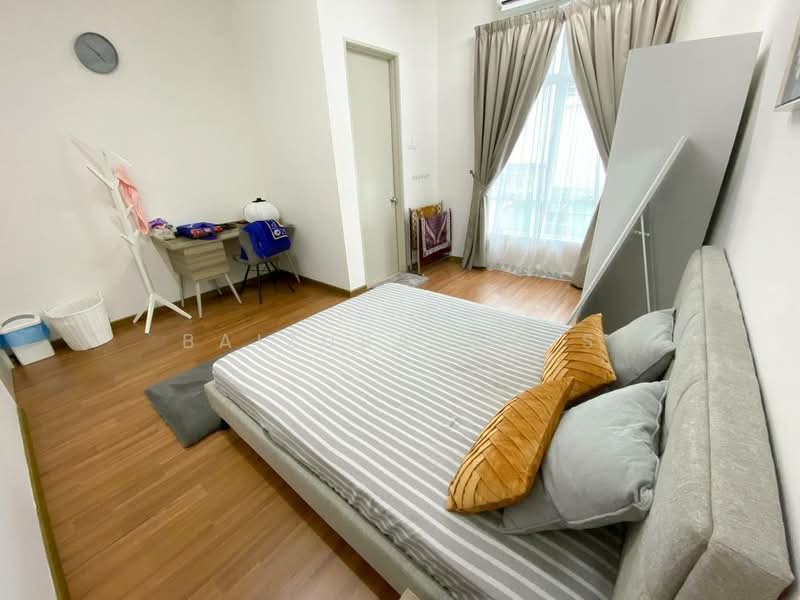 Semi-Detached House for Sale in Taman Pelangi Semenyih (Semenyih) - Baizura Agus - Bedroom - PropertyGuru.com.my
