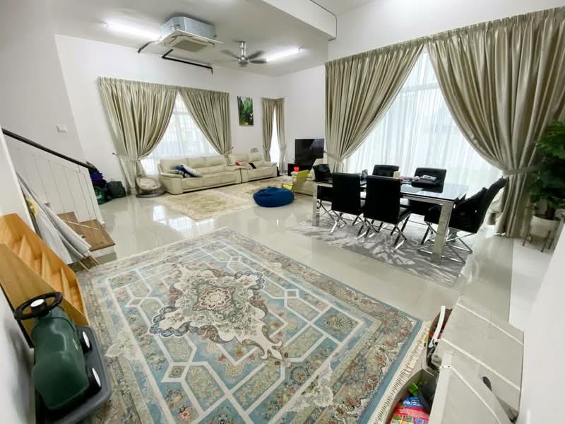 Semi-Detached House for Sale in Taman Pelangi Semenyih (Semenyih) - Baizura Agus - Living Room - PropertyGuru.com.my