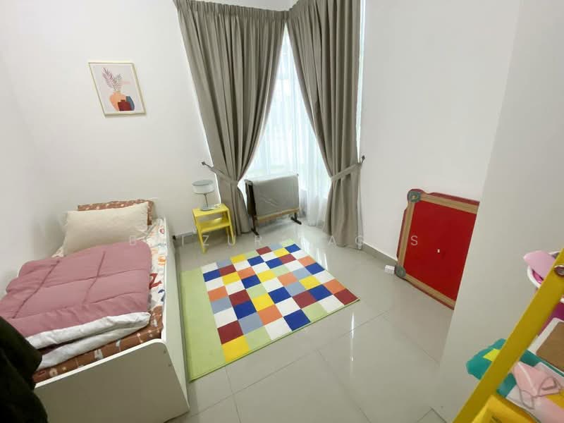 Semi-Detached House for Sale in Taman Pelangi Semenyih (Semenyih) - Baizura Agus - Bedroom - PropertyGuru.com.my