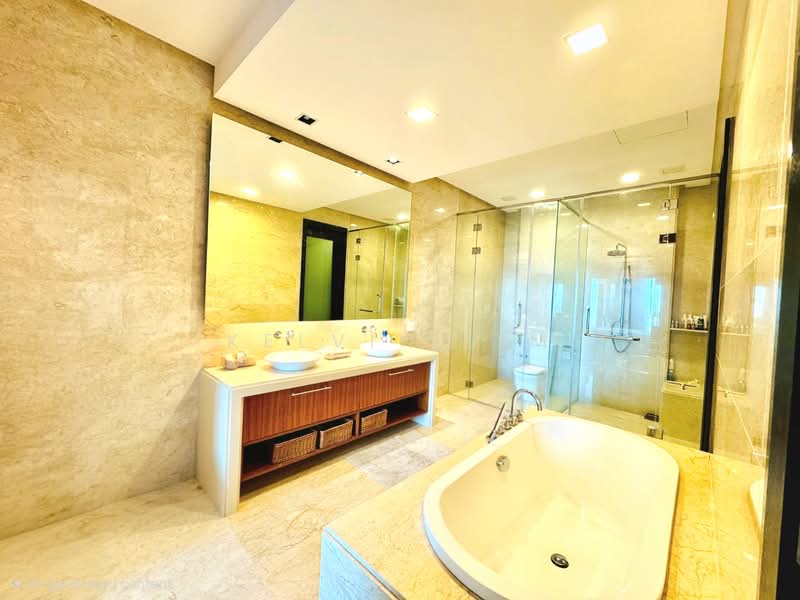 Straits Quay (The Suites at Waterside) untuk Untuk Dijual - RM 1,580,000, Mac 2026 - Bathroom - PropertyGuru.com.my