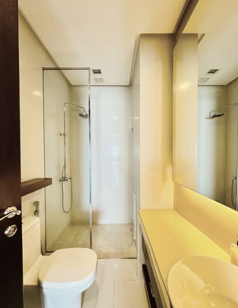 Straits Quay (The Suites at Waterside) untuk Untuk Dijual - RM 1,580,000, Mac 2026 - Bathroom - PropertyGuru.com.my