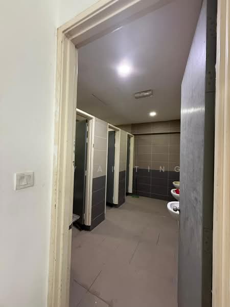 Factory for Rent in Eco Business Park 1 (Johor Bahru) - Tay Ai Ting - Bathroom - PropertyGuru.com.my