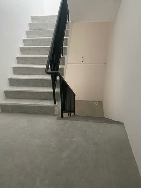 Shop for Rent in Austin Crest (Johor Bahru) - Karl Lim - Corridor - PropertyGuru.com.my