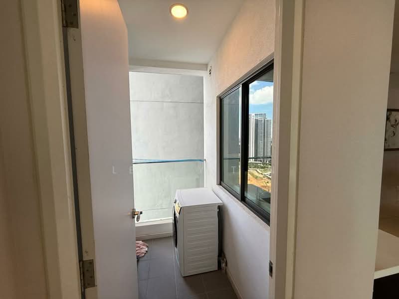 Kondominium untuk Disewa di The Elysia Park Residence - Lesley Tan - Balcony - PropertyGuru.com.my