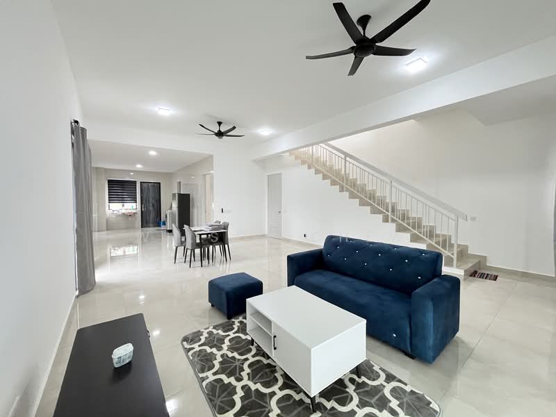 2-storey Terraced House for Rent in Telok Panglima Garang (Selangor) - Wilson Chew - Living Room - PropertyGuru.com.my