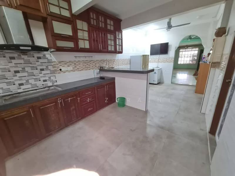 2-storey Terraced House for Sale in Bandar Baru Bangi (Selangor) - Siti Zuraini - Kitchen - PropertyGuru.com.my