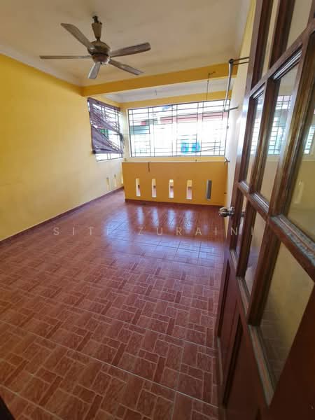 2-storey Terraced House for Sale in Bandar Baru Bangi (Selangor) - Siti Zuraini - Balcony - PropertyGuru.com.my