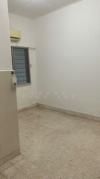 1-storey Terraced House for Sale in Bandar Kinrara Seksyen 1 (Bandar Kinrara) - Chong Shun Kae - Interior - PropertyGuru.com.my