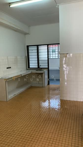 1-storey Terraced House for Sale in Bandar Kinrara Seksyen 1 (Bandar Kinrara) - Chong Shun Kae - Kitchen - PropertyGuru.com.my