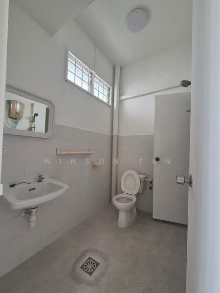 2-storey Terraced House for Sale in Taman Universiti (Skudai) - Winson Tan - Bathroom - PropertyGuru.com.my