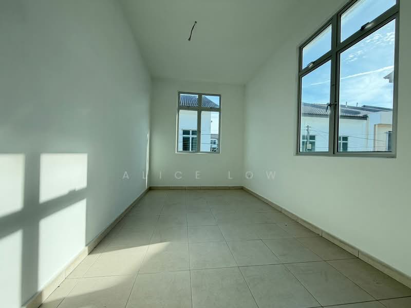 2.5-storey Terraced House for Sale in Taman Kundang Jaya (Rawang) - Alice Low - Interior - PropertyGuru.com.my