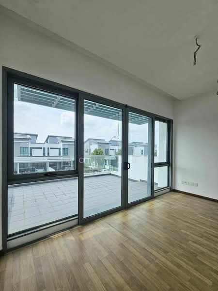 Semi-Detached House for Sale in Lenang Heights (Johor Bahru) - Kok Hui - Balcony - PropertyGuru.com.my
