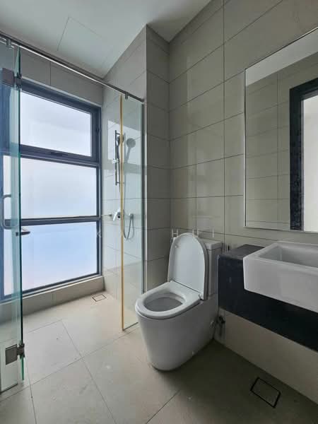 Semi-Detached House for Sale in Lenang Heights (Johor Bahru) - Kok Hui - Bathroom - PropertyGuru.com.my