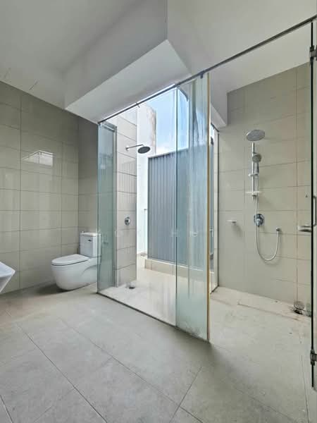 Semi-Detached House for Sale in Lenang Heights (Johor Bahru) - Kok Hui - Bathroom - PropertyGuru.com.my