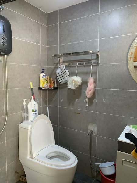Rumah Teres 2 Tingkat untuk Dijual di Puchong (Selangor) - Katty Soon - Bathroom - PropertyGuru.com.my