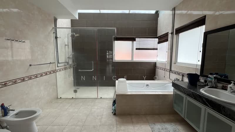 Semi-Detached House for Sale in Damansara Legenda (Petaling Jaya) - Cannice You - Bathroom - PropertyGuru.com.my