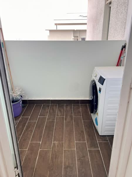 TriTower Residence @ Johor Bahru Sentral untuk Untuk Disewa - RM 4,000 /bulan, Mac 2026 - Balcony - PropertyGuru.com.my