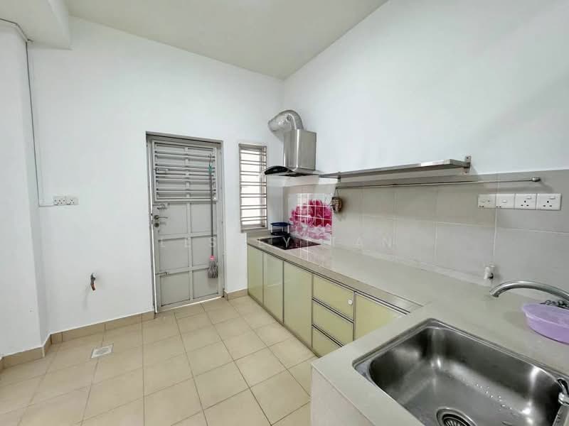 Semi-Detached House for Sale in Horizon Hills (Iskandar Puteri (Nusajaya)) - Lesley Tan - Kitchen - PropertyGuru.com.my