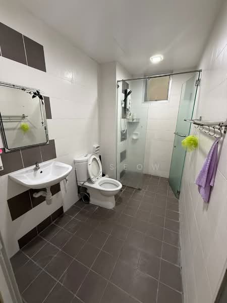 The Golden Triangle Condominium untuk Untuk Disewa - RM 2,000 /bulan, Mac 2026 - Bathroom - PropertyGuru.com.my