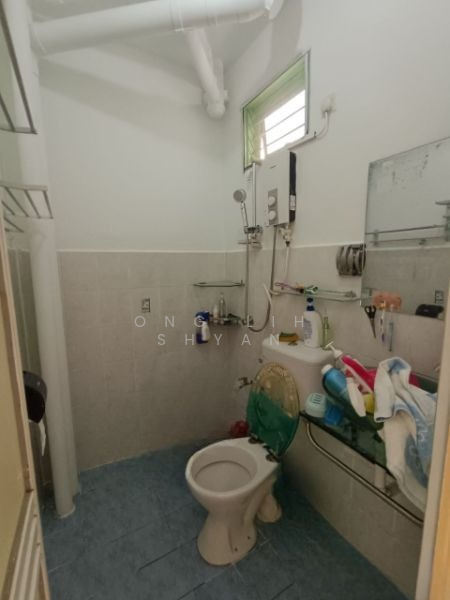 Villa Krystal @ Bandar Selesa Jaya untuk Untuk Dijual - RM 270,000, Mac 2026 - Bathroom - PropertyGuru.com.my