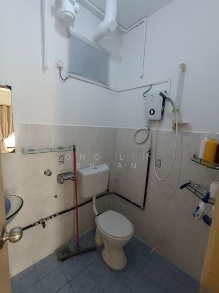 Villa Krystal @ Bandar Selesa Jaya untuk Untuk Dijual - RM 270,000, Mac 2026 - Bathroom - PropertyGuru.com.my