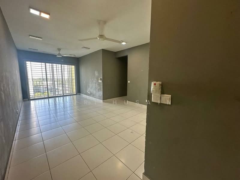 Apartment for Sale at Seri Pinang - YURI HUSAIN - Living Room - PropertyGuru.com.my