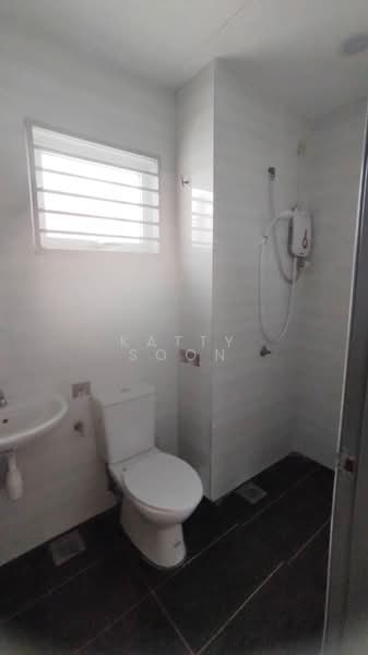 Condominium for Sale at Lavender Residences - Katty Soon - Bathroom - PropertyGuru.com.my