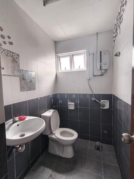 Kondominium untuk Dijual di Kelana Sentral - Valerie Tang - Bathroom - PropertyGuru.com.my