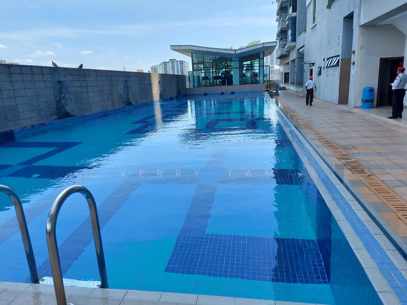 Saville Residence untuk Untuk Disewa - RM 2,300 /bulan, Mac 2026 - Pool - PropertyGuru.com.my