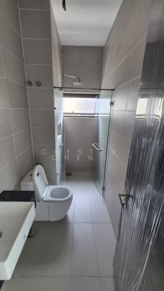 Semi-Detached House for Sale in Putra Heights (Subang Jaya) - Chester Cheng - Bathroom - PropertyGuru.com.my