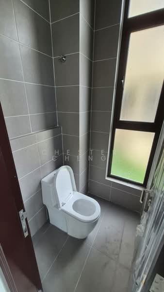 Semi-Detached House for Sale in Putra Heights (Subang Jaya) - Chester Cheng - Bathroom - PropertyGuru.com.my