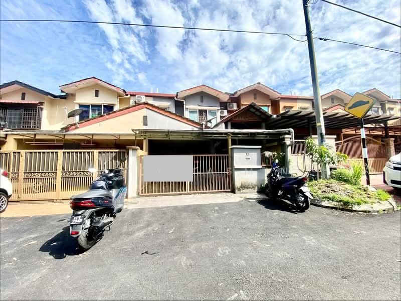 2-storey Terraced House for Sale in Balakong (Selangor) - Zaty Jasmin - Exterior - PropertyGuru.com.my
