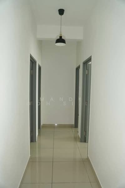 Service Residence for Rent at Meridin Bayvue Serviced Apartment - Mandy Goh Siew Li - Corridor - PropertyGuru.com.my