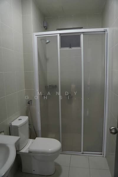 Service Residence for Rent at Meridin Bayvue Serviced Apartment - Mandy Goh Siew Li - Bathroom - PropertyGuru.com.my