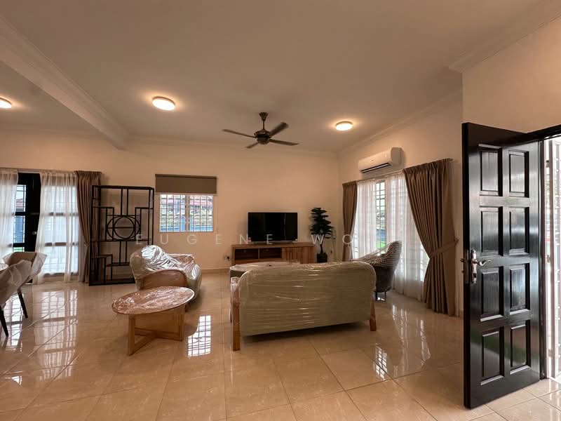 Semi-Detached House for Rent in Bandar Putra Permai (Seri Kembangan) - Eugene Wong - Living Room - PropertyGuru.com.my